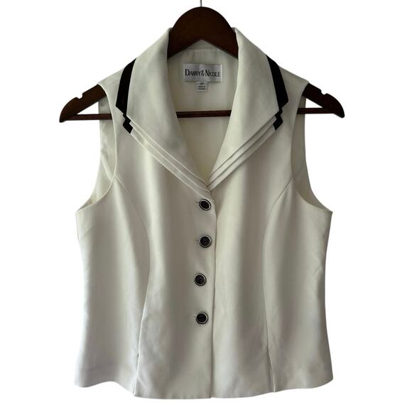Danny & Nicole Tops - Danny & Nicole Women’s White Sleeveless Blazer Vest Size 10P Retro Old Money 90s